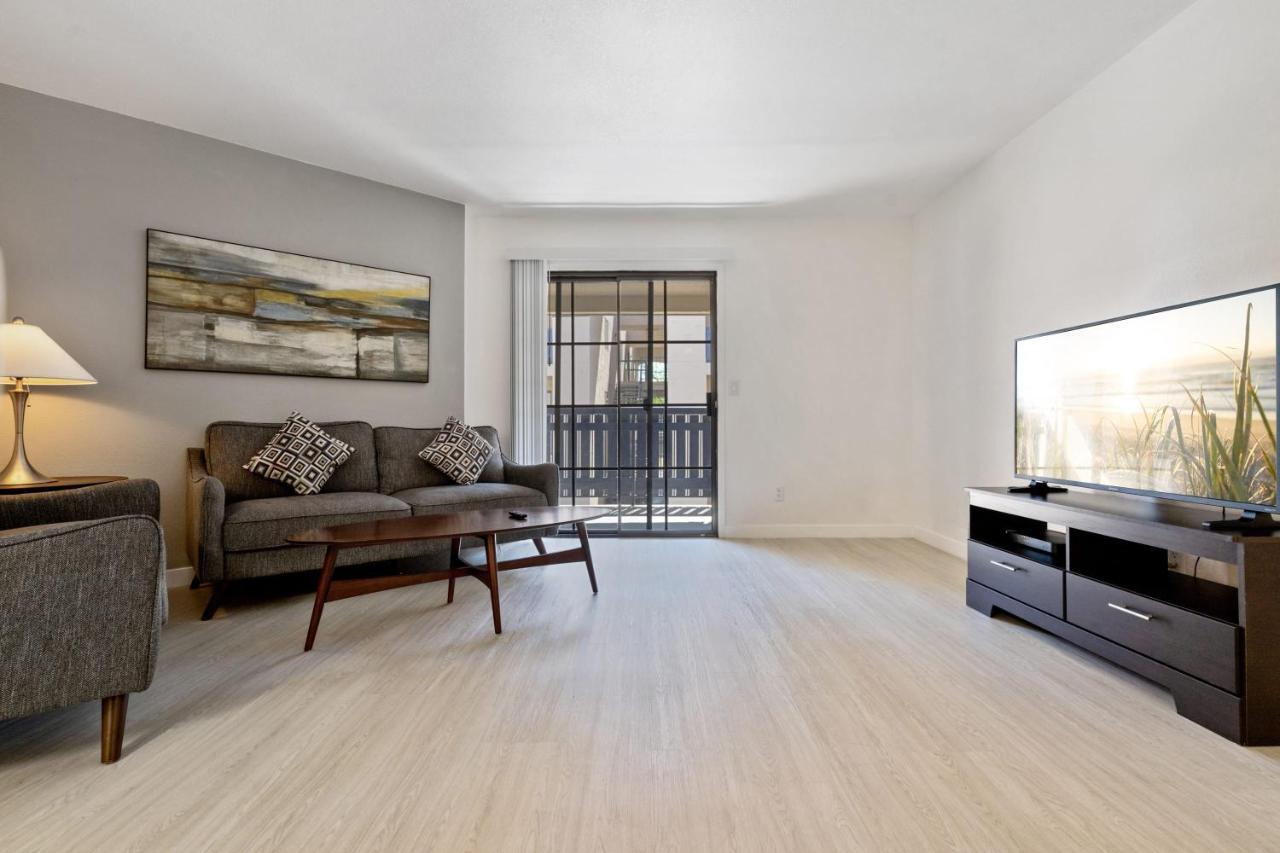 Newly Renovated 2Br Apartment W Pool By Stay Gia Феникс Экстерьер фото